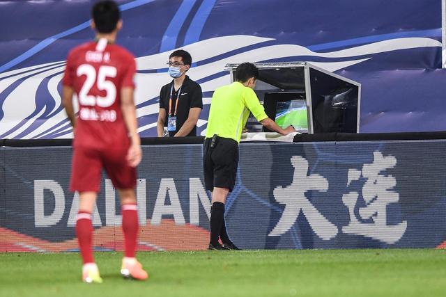 罗德里转会巴萨敲定：总价约7650万，四年合同揭晓